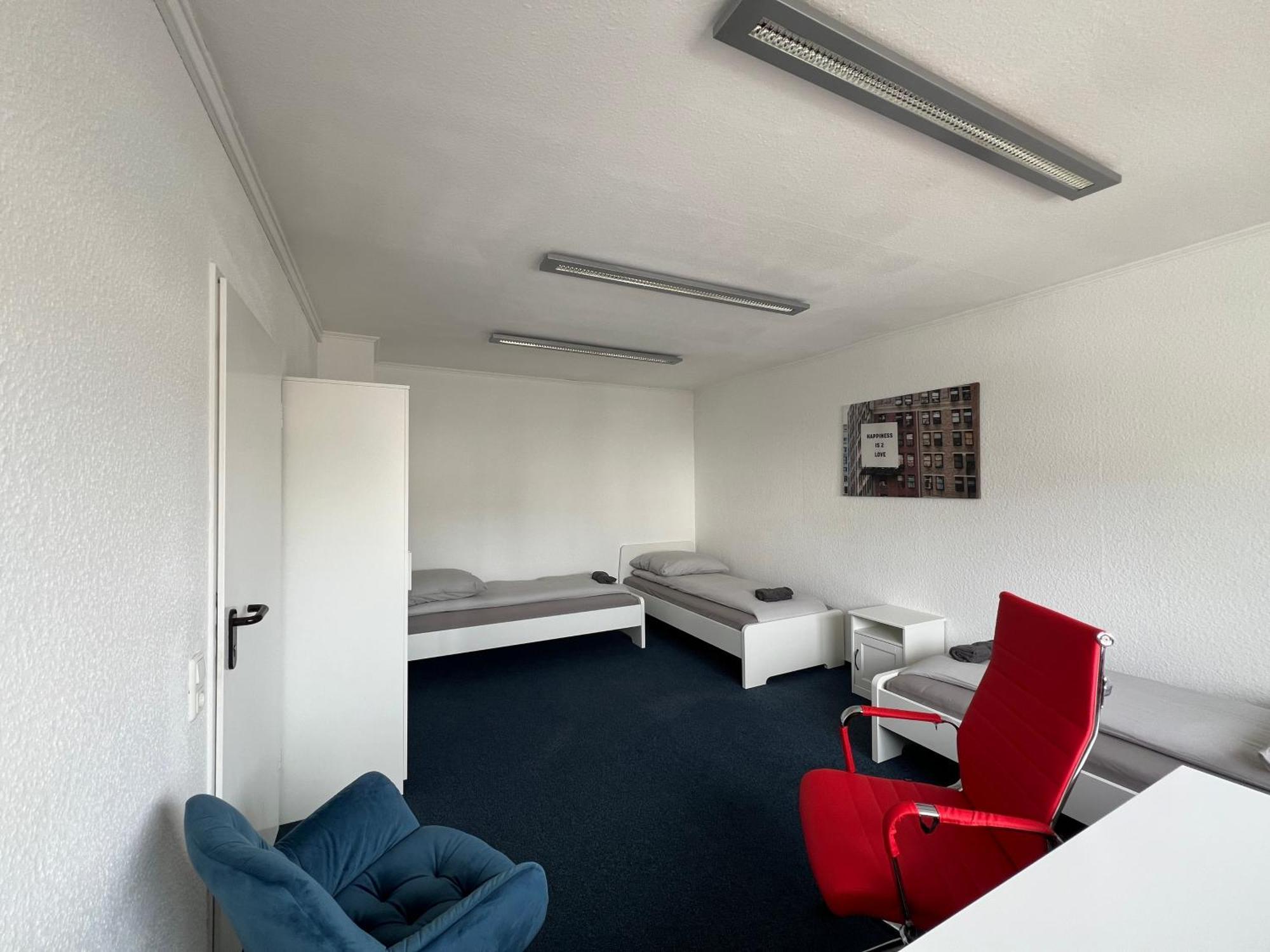 Mieterlux Frankfurt Heusenstamm 46 Hotel Exterior photo